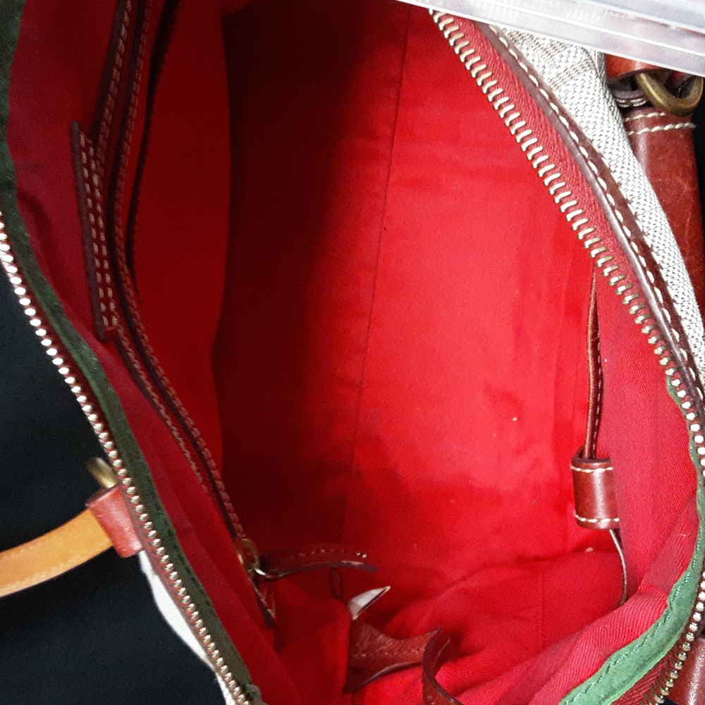 Dooney & Bourke Red and Cream Shoulder Bag - Picture 9 of 11